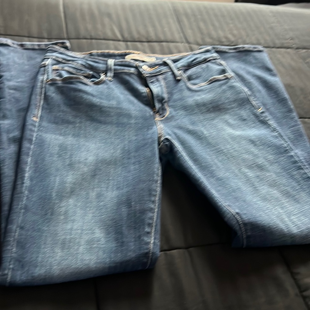 Levi’s med rise skinny jeans